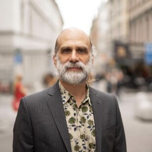 Bruce Schneier headshot